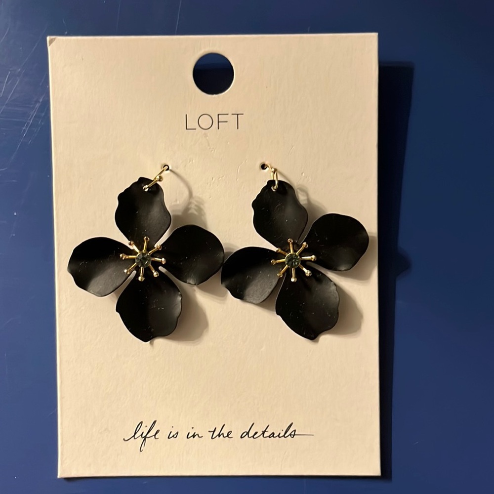 Loft black flower earrings